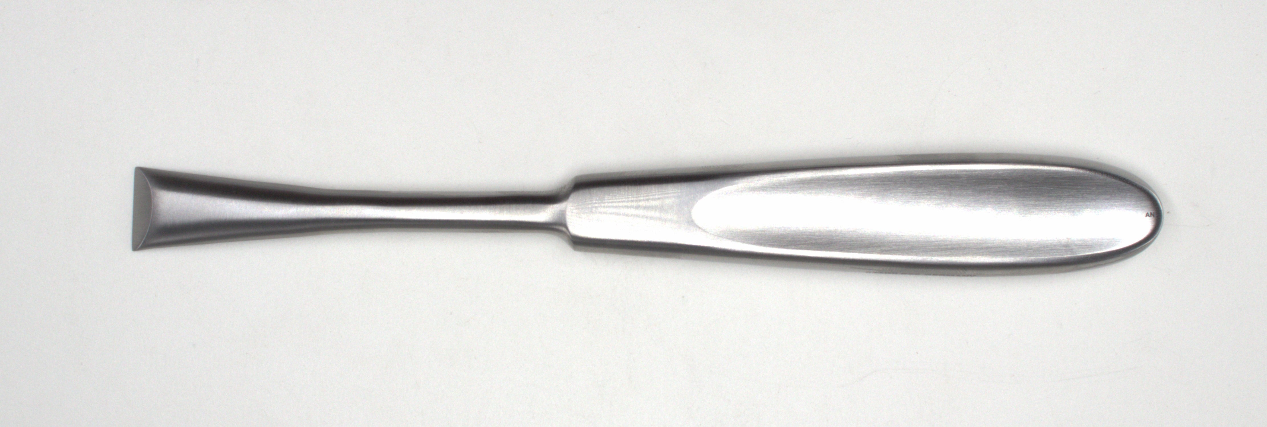 Cushing Elevator 7 5/8" Sharp 5mm Blade